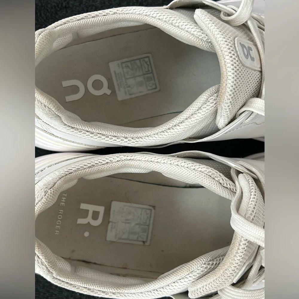ON CLOUD The Roger Clubhouse Womens Size 10.5 Sneakers White Lace Up NICE - Picture 7 of 9